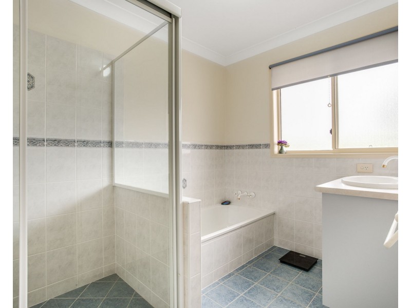 2/51 Maryborough Terrace, Scarborough QLD 4020