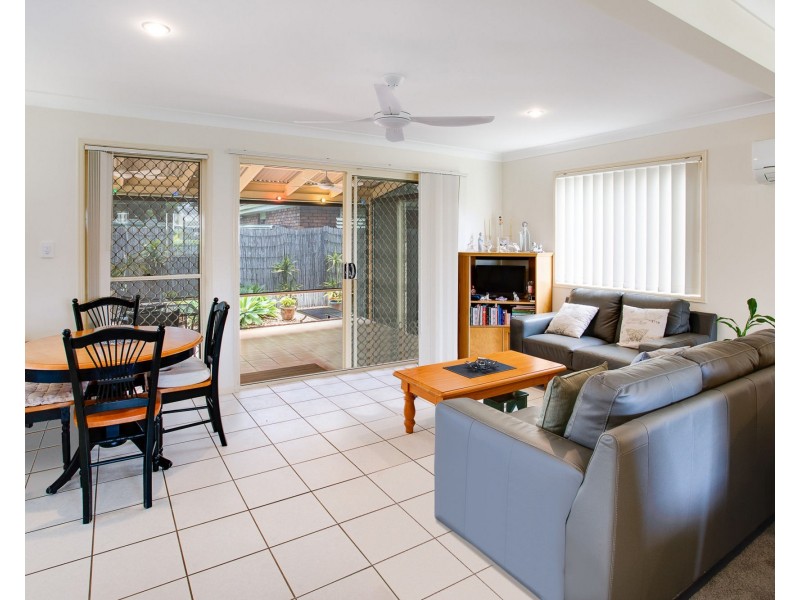 2/51 Maryborough Terrace, Scarborough QLD 4020