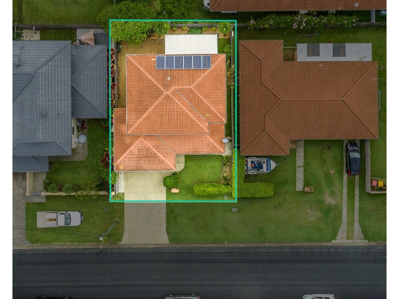 2/51 Maryborough Terrace, Scarborough QLD 4020