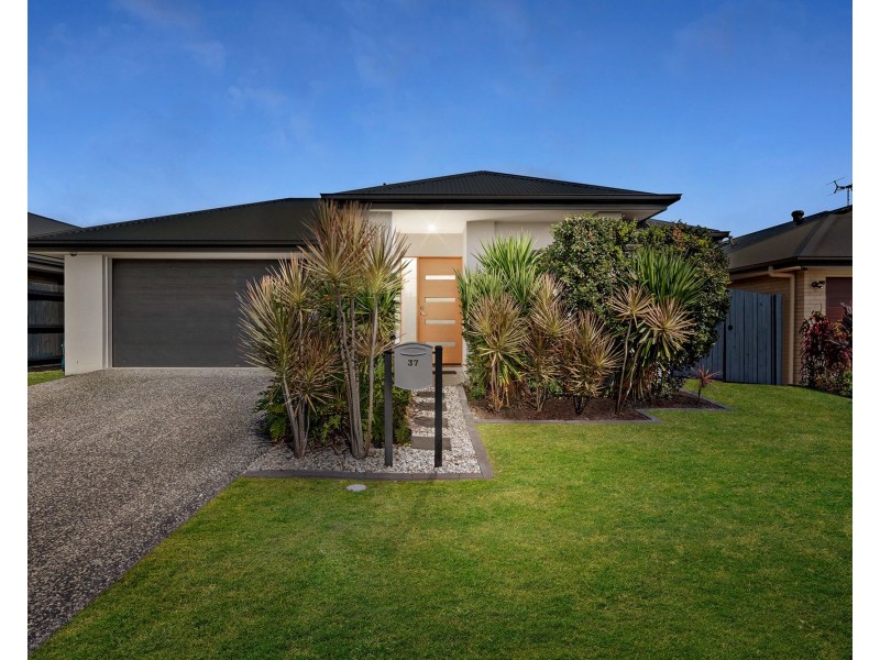 37 Oatley Street, Mango Hill QLD 4509