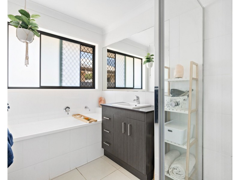 37 Oatley Street, Mango Hill QLD 4509