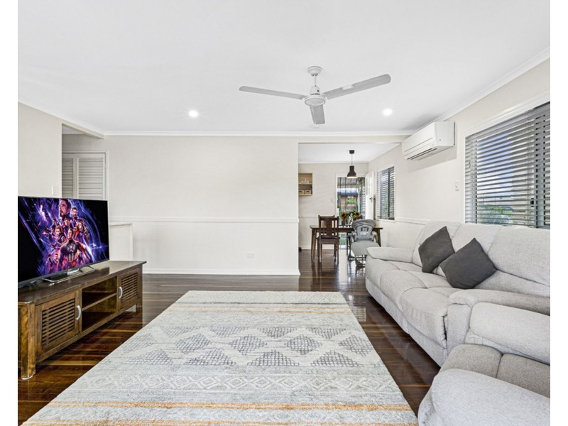 15 Kensington Way, Strathpine QLD 4500