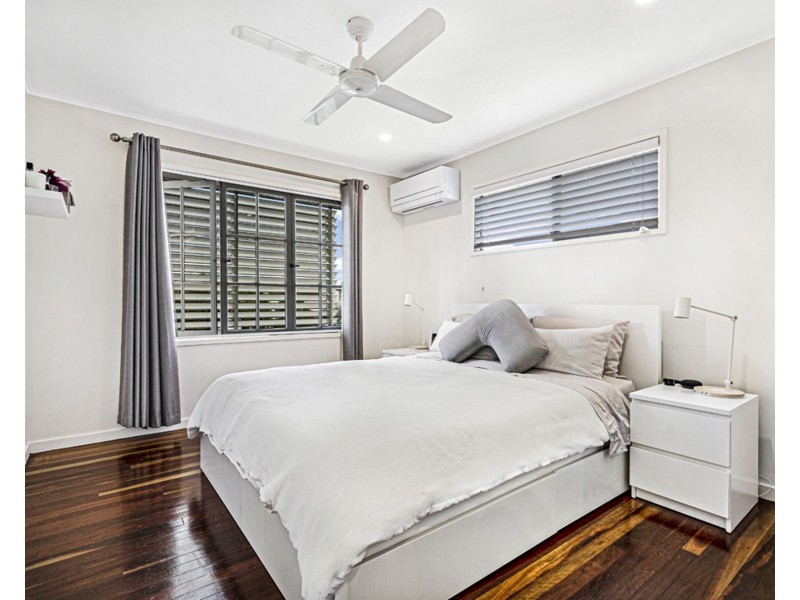 15 Kensington Way, Strathpine QLD 4500