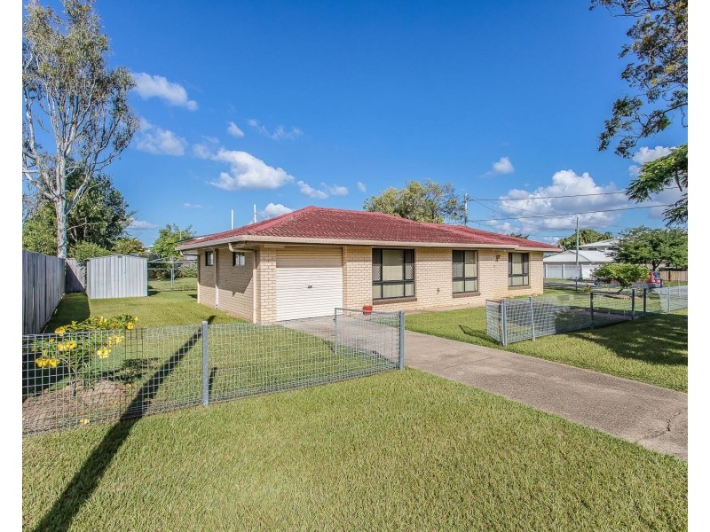 23 Hill Parade, Clontarf QLD 4019