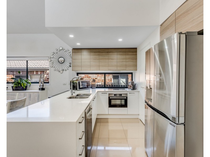 6a Cole Street, Scarborough QLD 4020