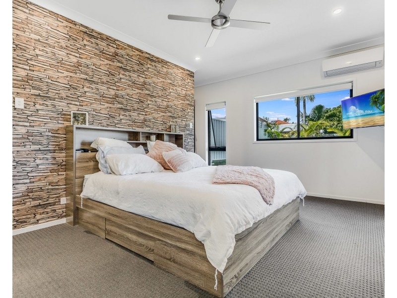 6a Cole Street, Scarborough QLD 4020