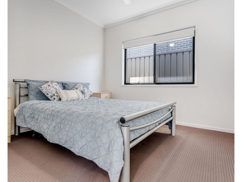 6a Cole Street, Scarborough QLD 4020