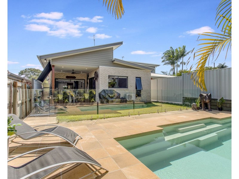 6a Cole Street, Scarborough QLD 4020