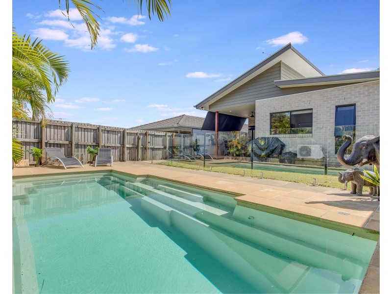 6a Cole Street, Scarborough QLD 4020