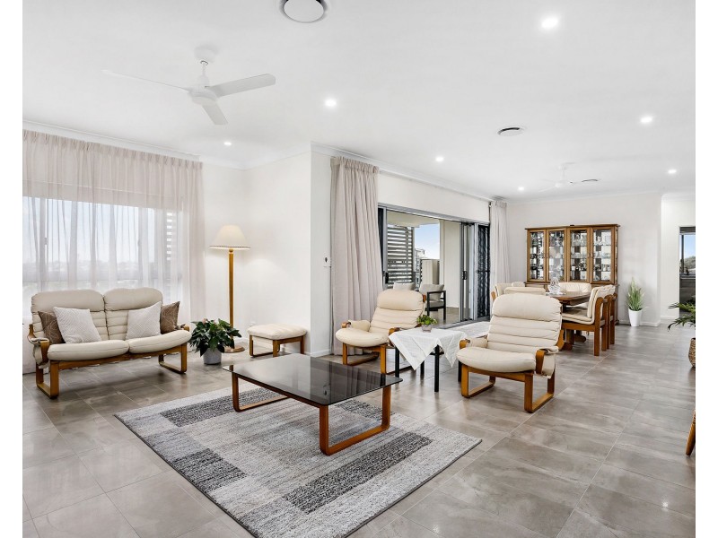 11/12 Louis St, Redcliffe QLD 4020