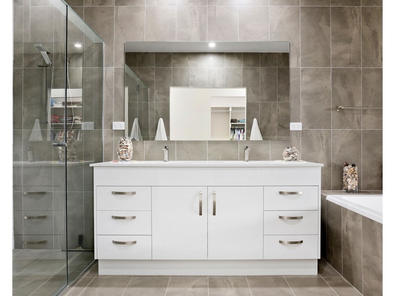 11/12 Louis St, Redcliffe QLD 4020