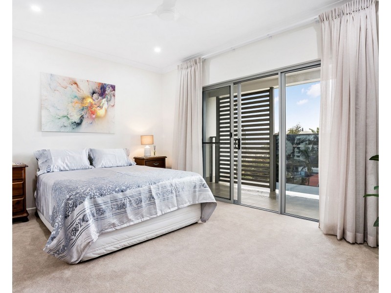 11/12 Louis St, Redcliffe QLD 4020