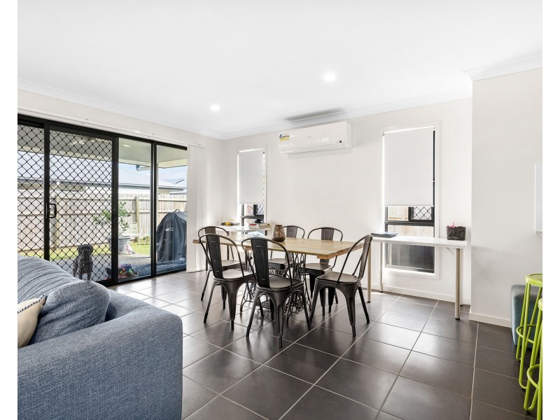 43 Tasmania Ave, Newport QLD 4020