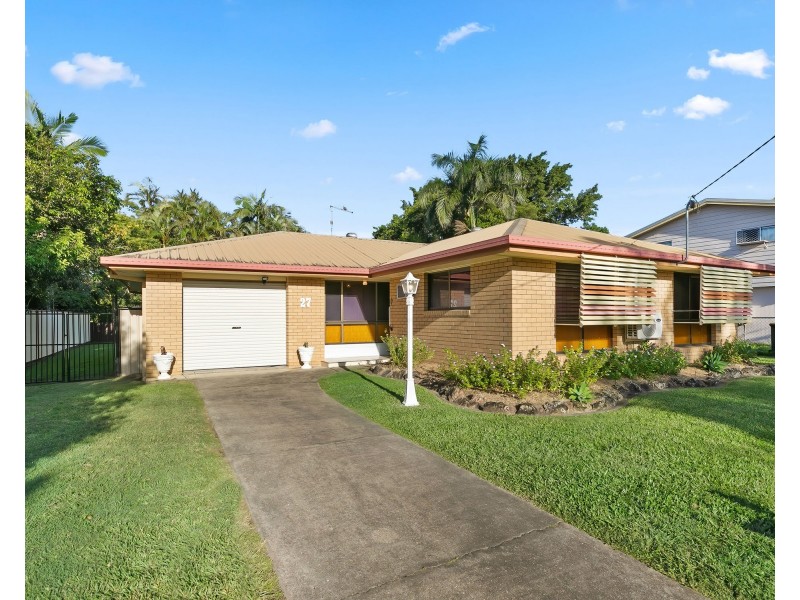 27 Meadow Street, Caboolture QLD 4510