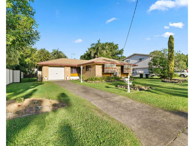27 Meadow Street, Caboolture QLD 4510
