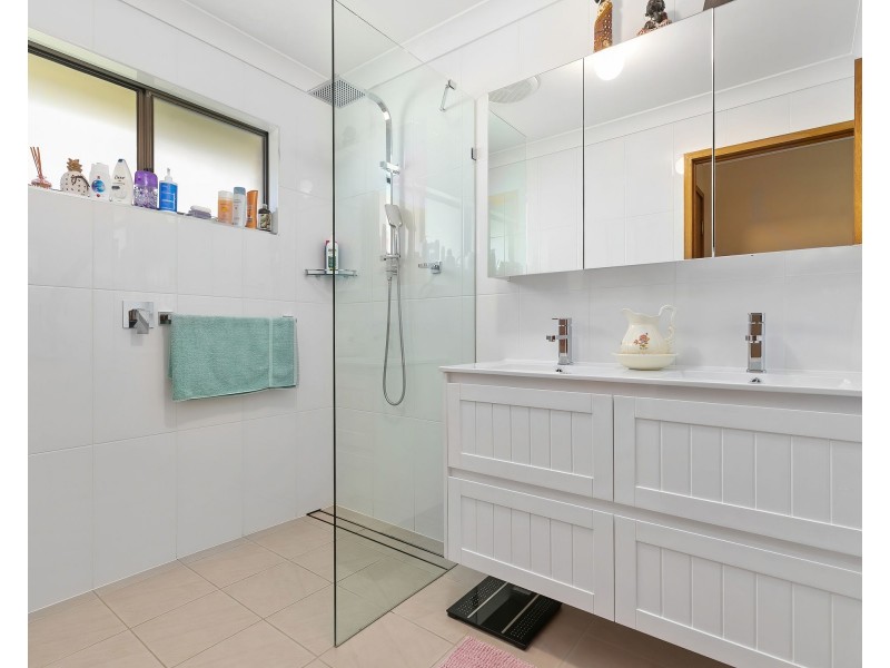 27 Meadow Street, Caboolture QLD 4510