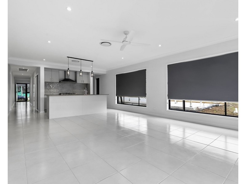 12 LEXIEBELL COURT, Bray Park QLD 4500