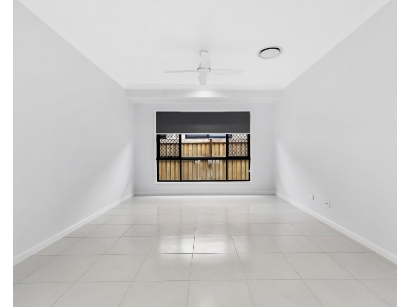 12 LEXIEBELL COURT, Bray Park QLD 4500