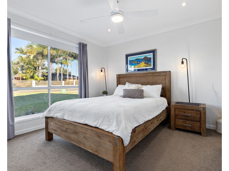 12 Wattlebrush Court, Murrumba Downs QLD 4503