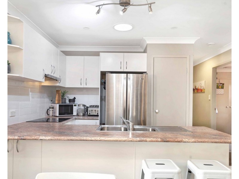 12 Gabrielle Court, Kallangur QLD 4503