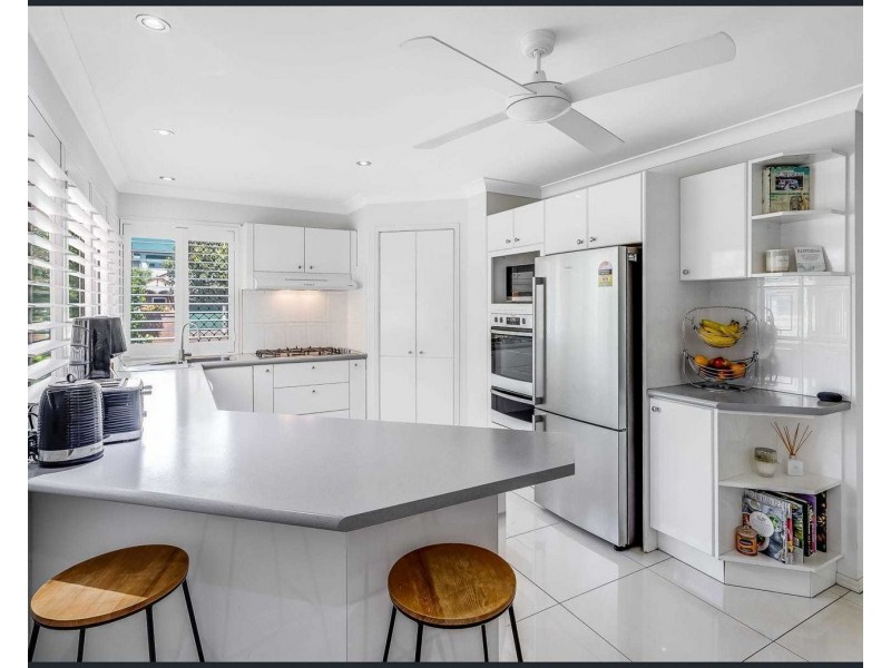 7 Mangrove Court, Rothwell QLD 4022