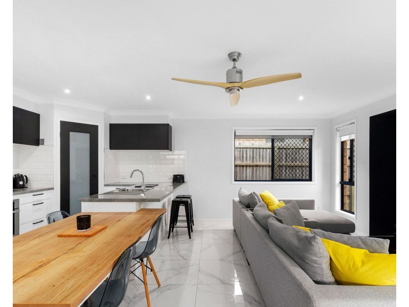 35 Shimao Crescent, North Lakes QLD 4509