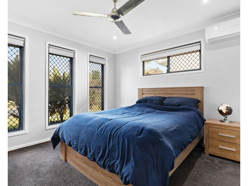 35 Shimao Crescent, North Lakes QLD 4509