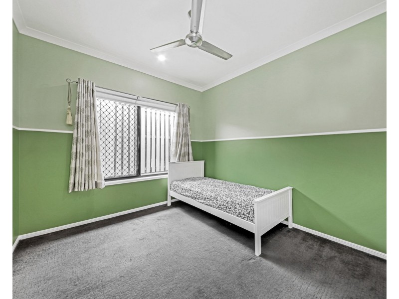 8 Eaton Close, North Lakes QLD 4509
