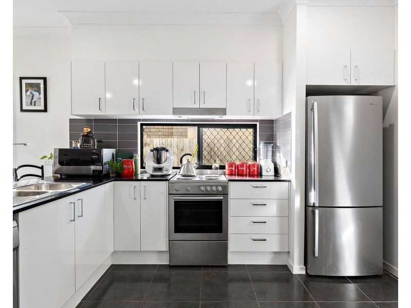 5 Olsen Circuit, Kallangur QLD 4503