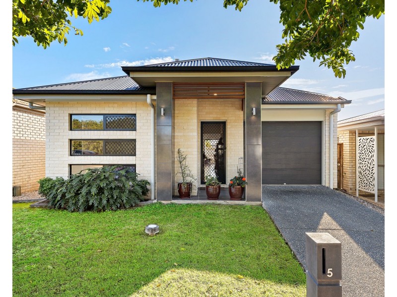 5 Olsen Circuit, Kallangur QLD 4503