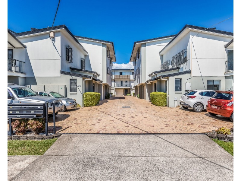 10/25-27 Georgina Street, Woody Point QLD 4019