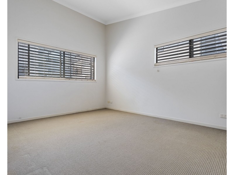 10/25-27 Georgina Street, Woody Point QLD 4019