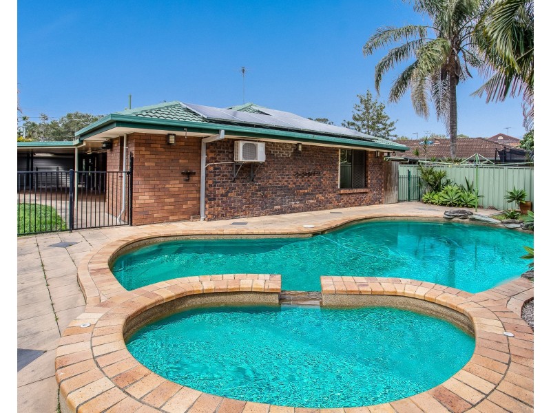 99 Frenchs Road, Petrie QLD 4502