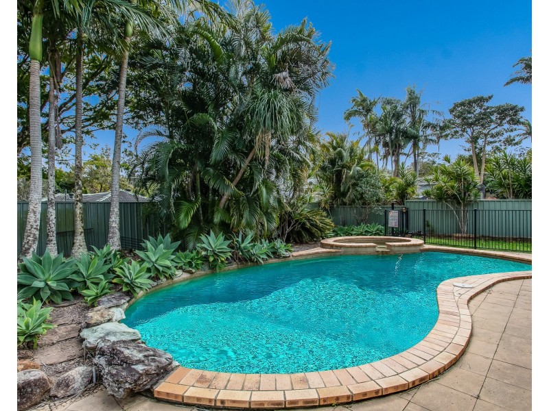 99 Frenchs Road, Petrie QLD 4502