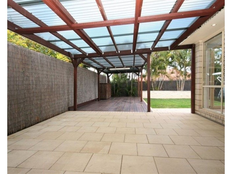 16 Gilbert Street, North Lakes QLD 4509