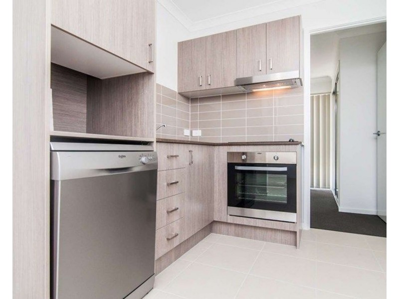 2/73 Surround Street, Dakabin QLD 4503