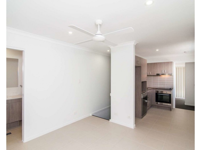 2/73 Surround Street, Dakabin QLD 4503