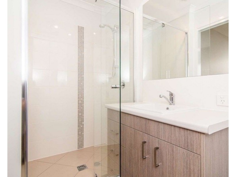 2/73 Surround Street, Dakabin QLD 4503