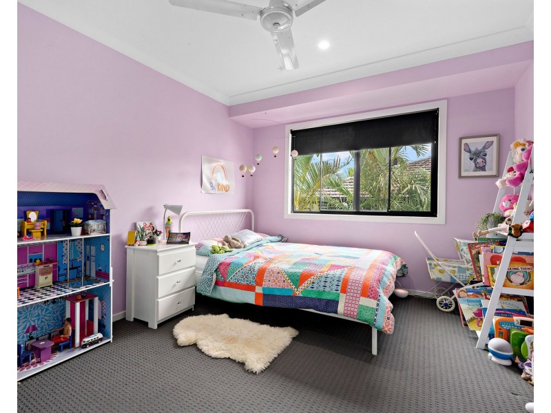 19 Rock Street, Scarborough QLD 4020
