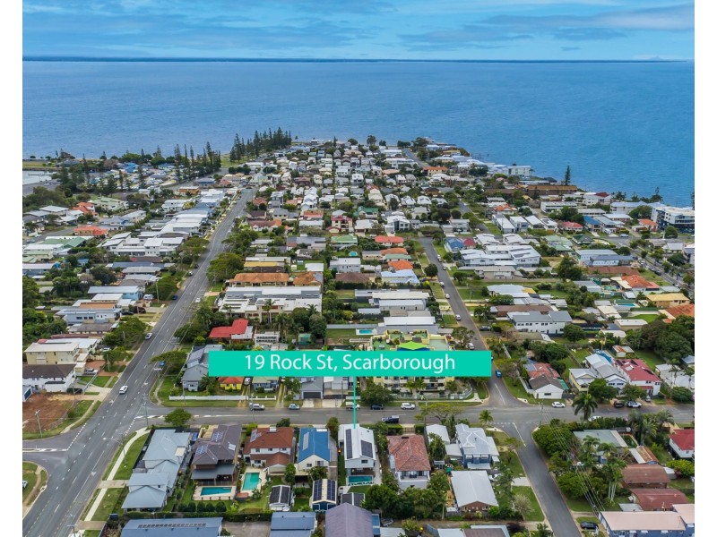19 Rock Street, Scarborough QLD 4020