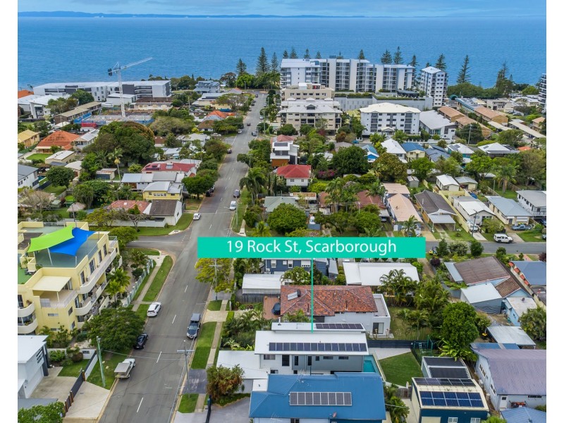 19 Rock Street, Scarborough QLD 4020