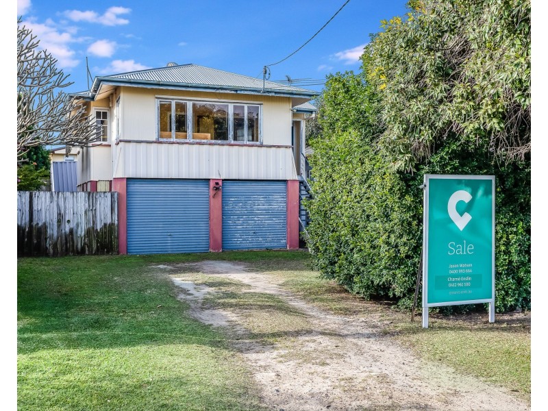 18 Ellen Street, Woody Point QLD 4019