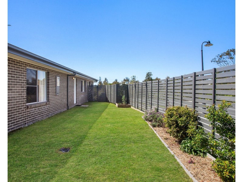 106 McConnell Esplanade, Strathpine QLD 4500