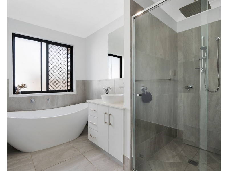 13 Ambition Way, Griffin QLD 4503