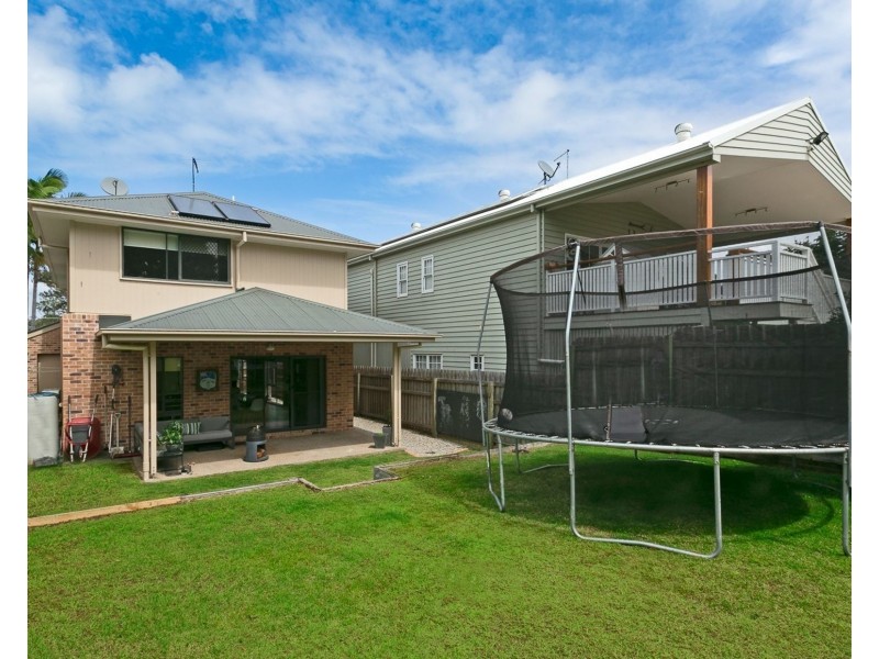 12 Brennan Road, Scarborough QLD 4020