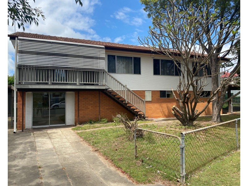 11 Blenheim Street, Strathpine QLD 4500