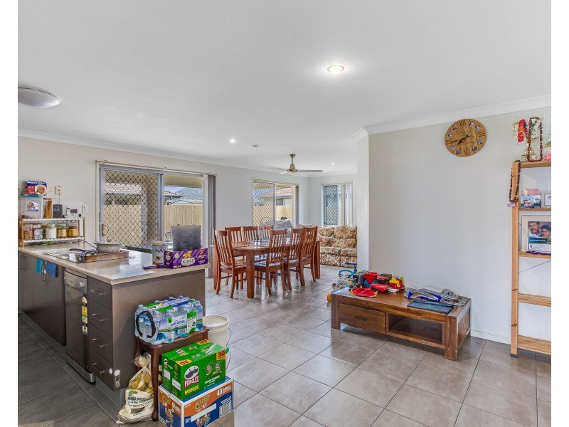17 Lotus Avenue, Bellmere QLD 4510