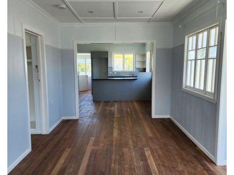 18 Ellen Street, Woody Point QLD 4019