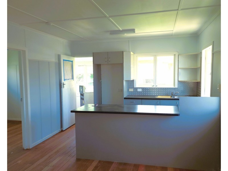 18 Ellen Street, Woody Point QLD 4019