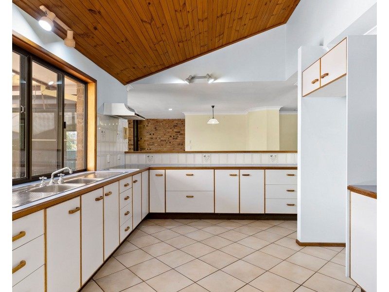 11 Bells Lane, Bellmere QLD 4510